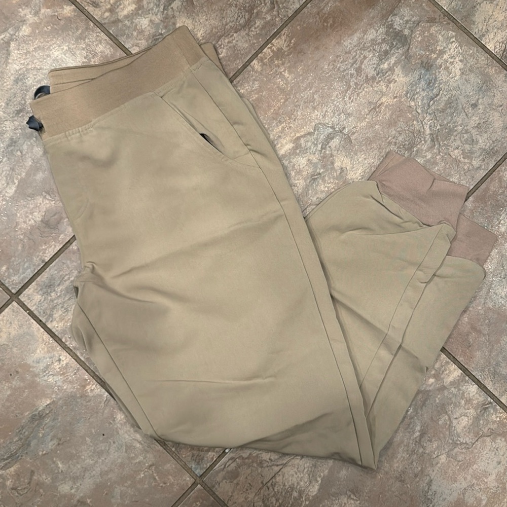 FIGS Zamora Jogger scrub pants